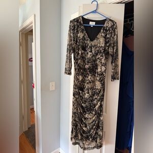 Morgan Taylor Black and Gray Long Sleeve Dress